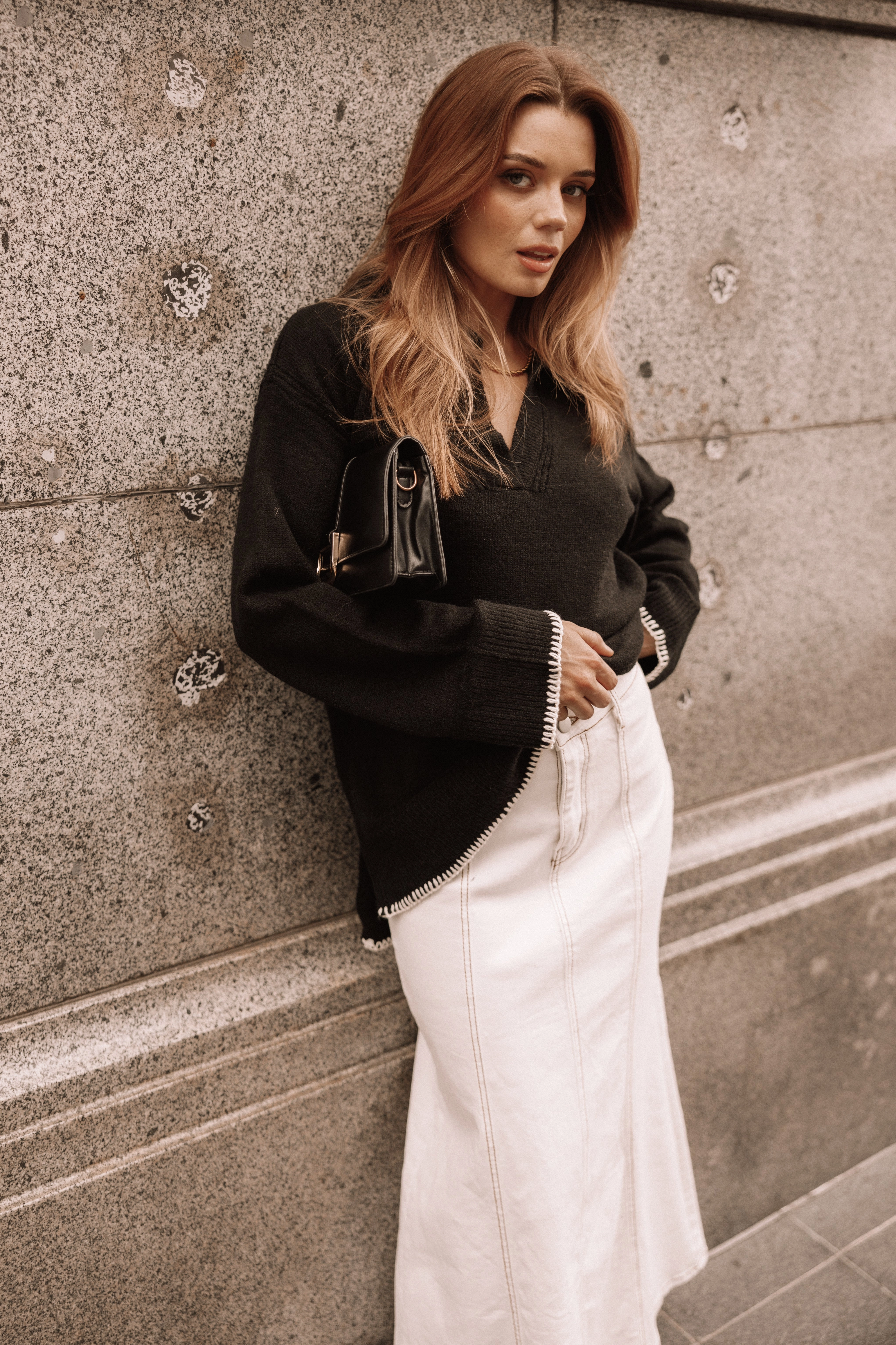 Elise Contrast Hem Knit Sweater - Black
