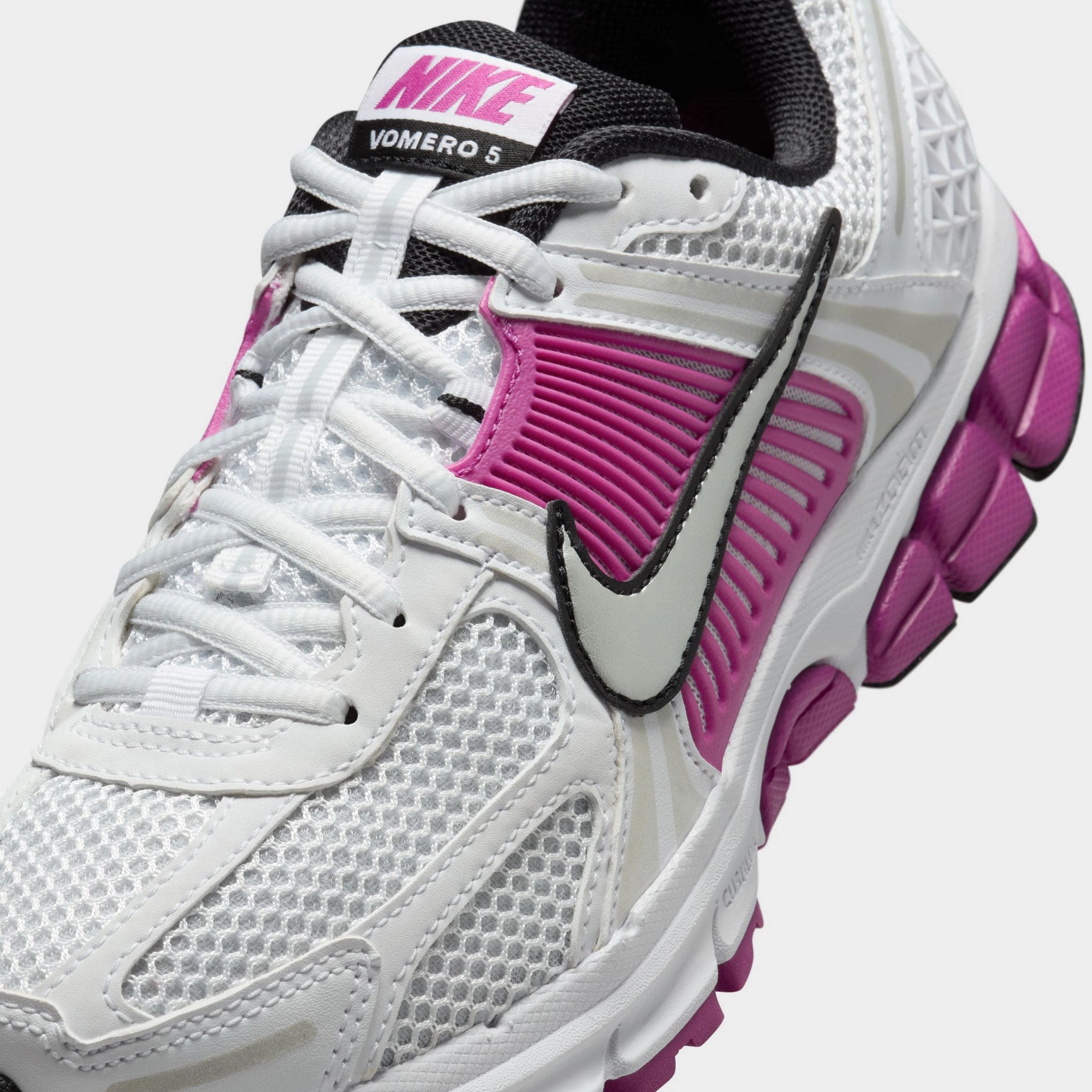 Nike Women's Zoom Vomero 5 White / Metallic Platinum - Pure Platinum