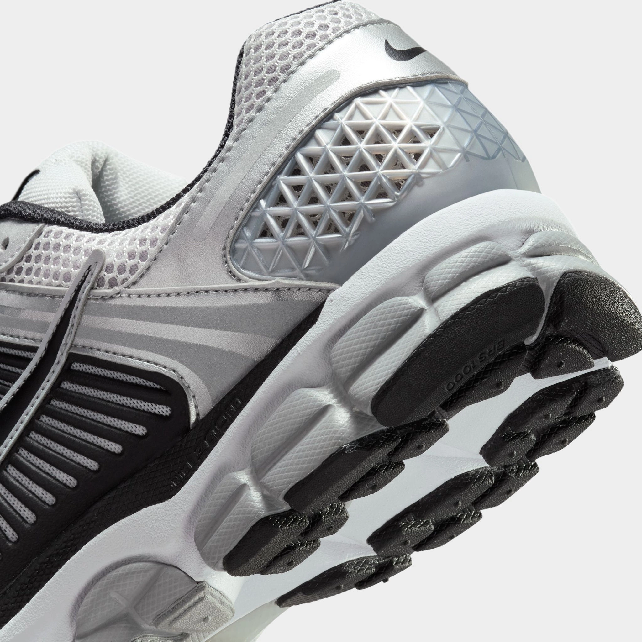 Nike Zoom Vomero 5 Metallic Silver / Black - Pure Platinum